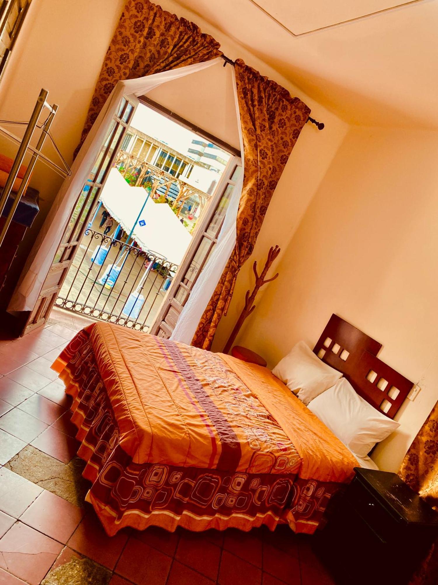 Hostal Santuario De Las Libelulas Guadalajara Exteriör bild